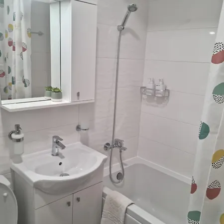 Nova - Minimalist And Elegant With Parking *