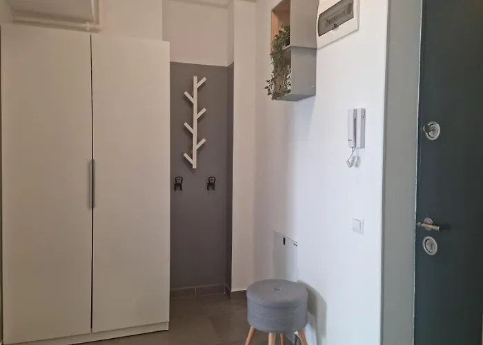 Nova - Minimalist And Elegant With Parking *