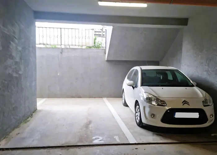 Nova - Minimalist And Elegant With Parking *