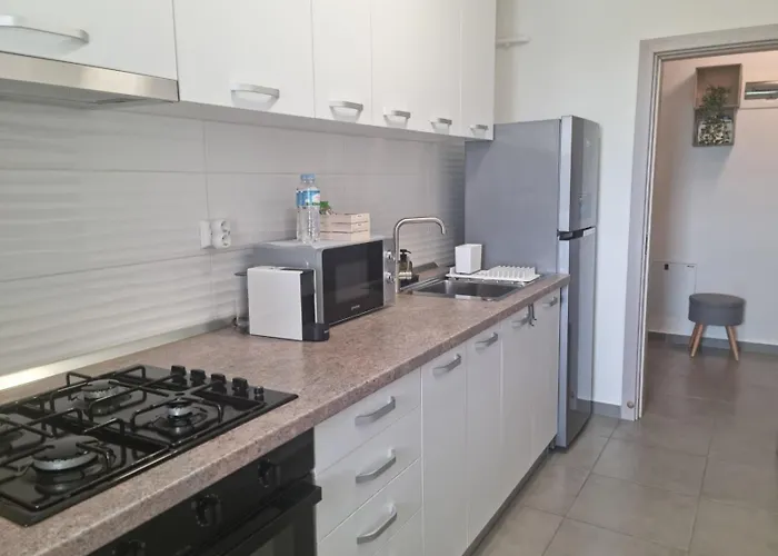 Apartment Nova - Minimalist And Elegant With Parking *