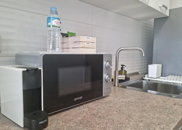 Apartment Nova - Minimalist And Elegant With Parking *